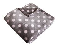 Heboučká soft deka šedé barvy s růžovým puntíkem | 150/100